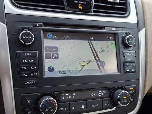 Used 2017 Nissan Altima 2.5 SL w/ 2.5 Technology Package image 17