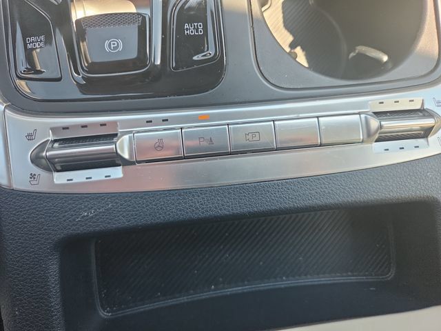 Used 2025 Kia Carnival SX Prestige FWD image 22