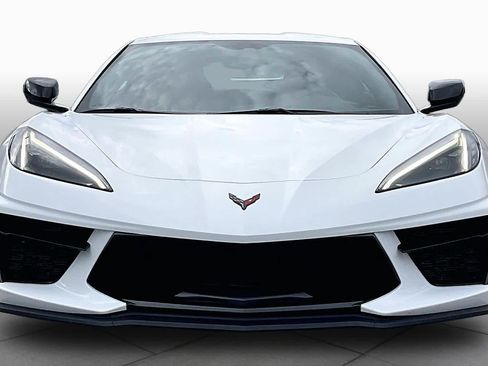 Used 2022 Chevrolet Corvette Stingray Coupe w/ Z51 Performance Package RWD image 4