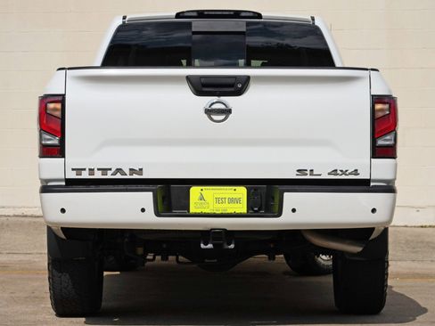 Used 2020 Nissan Titan SL w/ Protection Package 1 AWD/4WD image 10