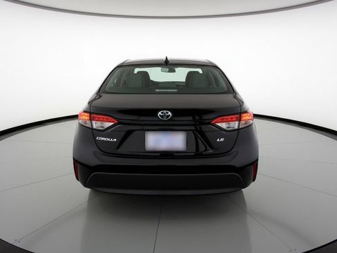 Used 2025 Toyota Corolla LE image 7
