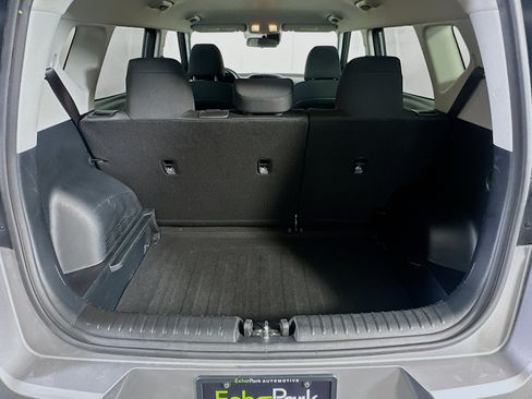 Used 2025 Kia Soul LX w/ LX Technology Package FWD image 28