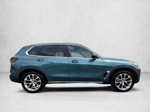 Used 2025 BMW X5 xDrive40i w/ Premium Package AWD/4WD image 5