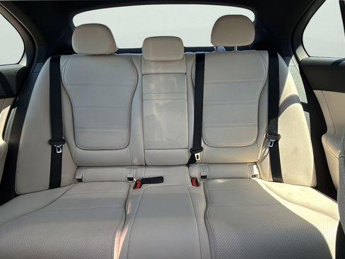 Used 2022 Mercedes-Benz C 300 Sedan image 25