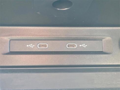 Used 2024 Volkswagen Tiguan Wolfsburg Edition image 23