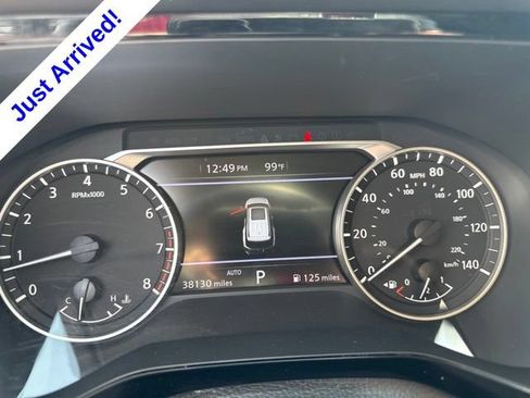 Used 2025 Nissan Pathfinder SV AWD/4WD image 10