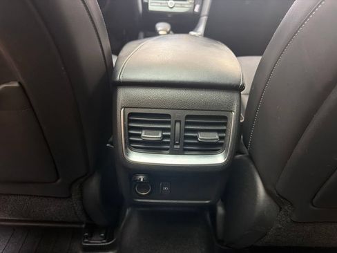 Used 2019 INFINITI QX50 Luxe w/ Navigation Package AWD/4WD image 20