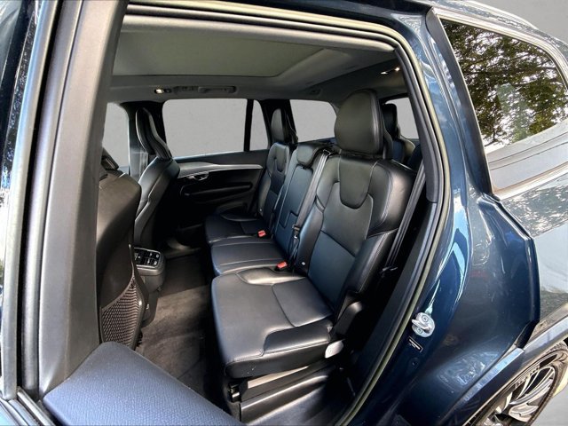 Used 2022 Volvo XC90 T5 Momentum FWD image 26