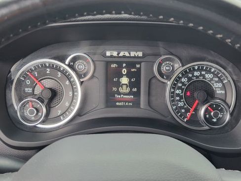 Used 2024 RAM 2500 Big Horn AWD/4WD image 11