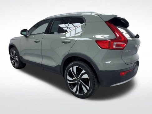 Used 2024 Volvo XC40 B5 Ultimate w/ Protection Package Premier AWD/4WD image 6