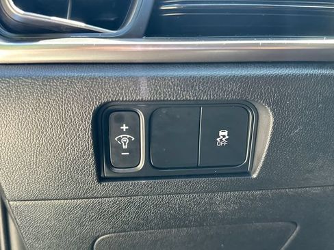 Used 2025 Kia Sorento S AWD/4WD image 26