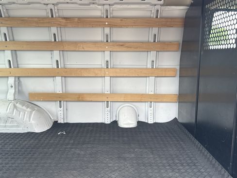 Used 2024 Chevrolet Express 2500 w/ Driver Convenience Package image 12