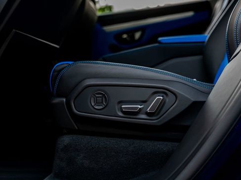 Used 2020 Lamborghini Urus image 78