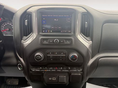 Used 2024 Chevrolet Silverado 1500 W/T w/ Z71 Off-Road Package AWD/4WD image 14