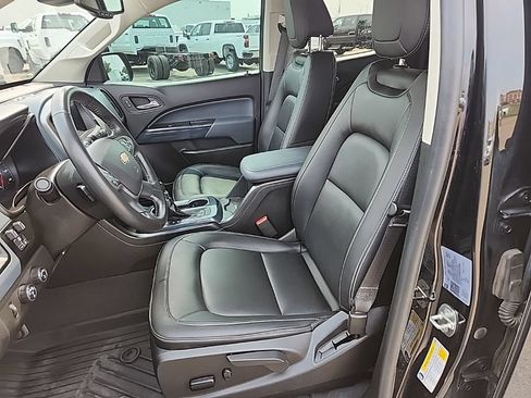 Certified 2022 Chevrolet Colorado Z71 w/ Z71 Midnight Edition AWD/4WD image 33