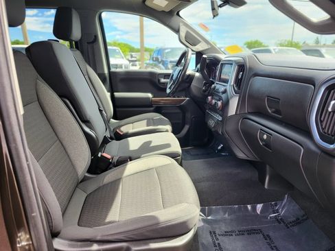 Used 2021 Chevrolet Silverado 1500 LT AWD/4WD image 9