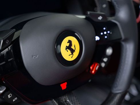 Used 2025 Ferrari 12Cilindri RWD image 23