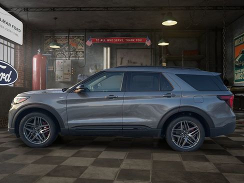 New 2026 Ford Explorer ST-Line w/ ST-Line Street Pack RWD image 3