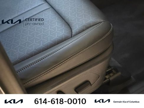 Certified 2023 Kia Sorento SX image 28