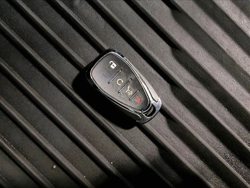 Used 2019 Chevrolet Equinox Premier image 32