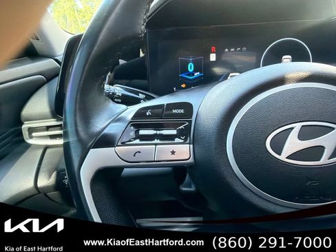 Used 2024 Hyundai Elantra SEL w/ Convenience Package FWD image 33