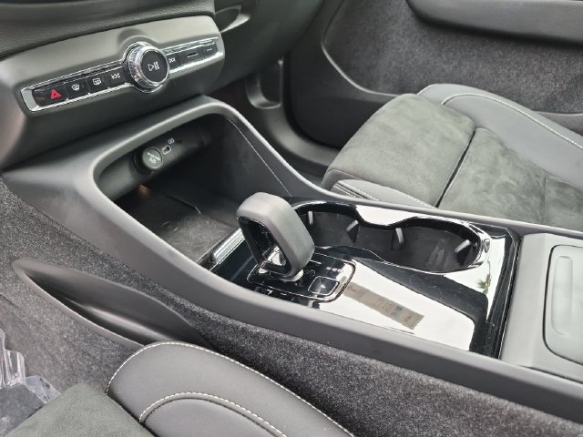 Used 2023 Volvo C40 P8 Recharge Ultimate w/ Protection Package Premier AWD/4WD image 24