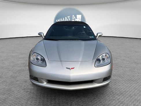 Used 2007 Chevrolet Corvette Convertible RWD image 9