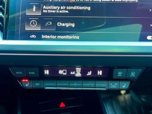 Used 2024 Audi Q4 e-tron Premium Plus w/ Premium Plus image 25