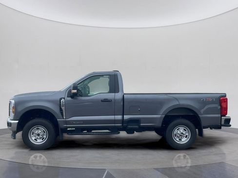 Used 2025 Ford F250 XL w/ XL Chrome Package AWD/4WD image 2