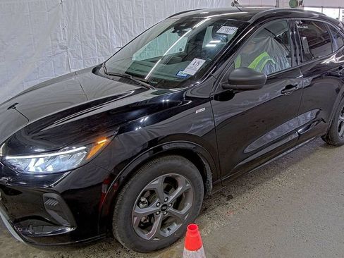 Used 2023 Ford Escape ST-Line image 1