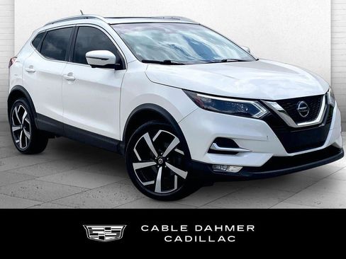 Used 2020 Nissan Rogue Sport SL w/ Premium Package FWD image 1