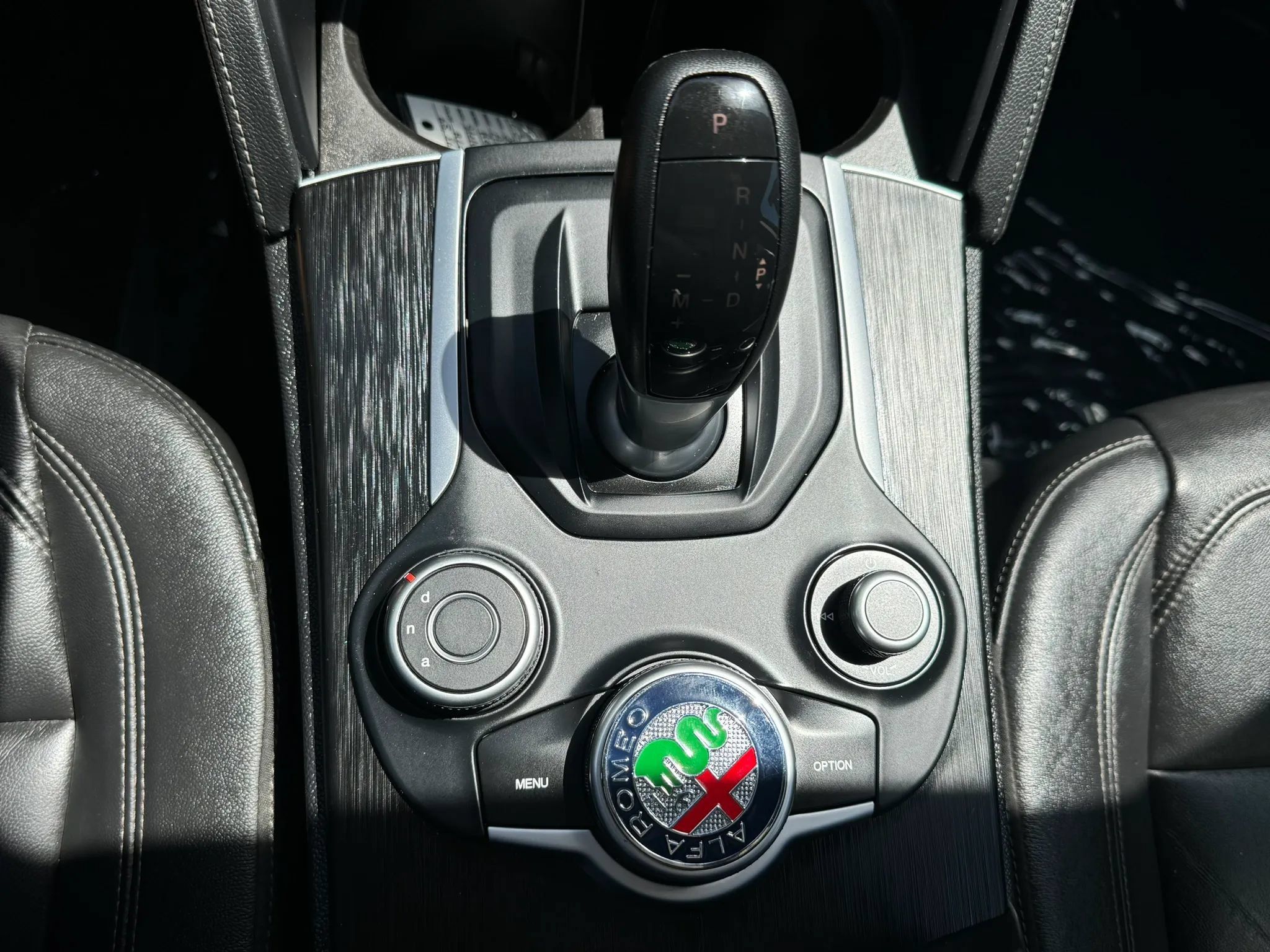 Used 2019 Alfa Romeo Stelvio RWD image 19