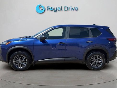 Used 2021 Nissan Rogue S AWD/4WD image 3