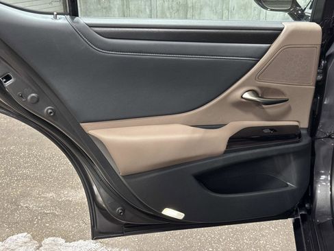 New 2025 Lexus ES 350 w/ Premium Package image 11