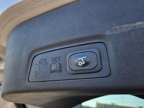 Used 2019 Lincoln MKC Reserve image 30