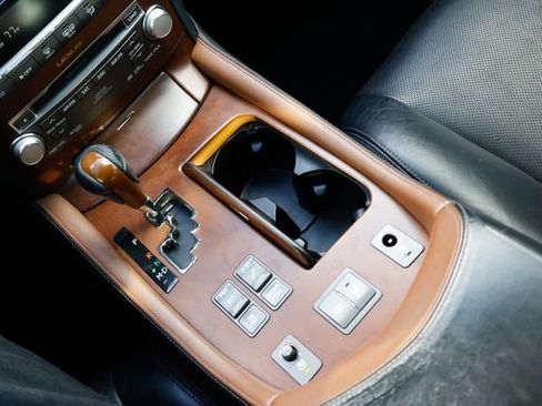 Used 2011 Lexus LS 460 4dr Sedan RWD image 43