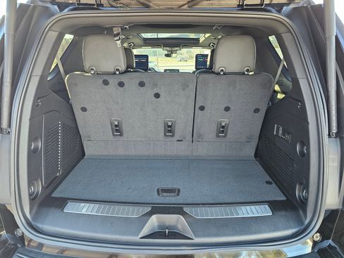 Used 2023 Chevrolet Tahoe High Country w/ Premium Package 2 image 30