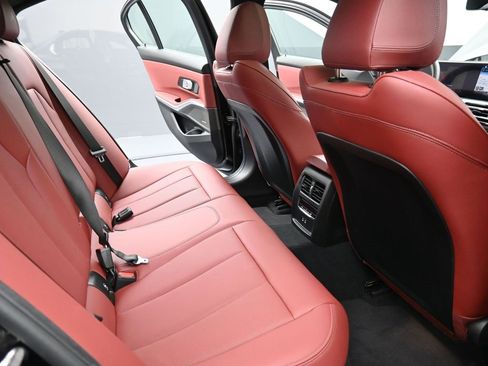 Used 2024 BMW 330i xDrive 330i xDrive w/ Premium Package image 19