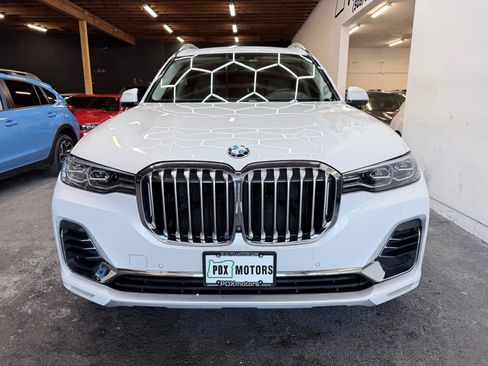 Used 2020 BMW X7 xDrive40i w/ Premium Package AWD/4WD image 3