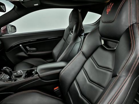Used 2018 Maserati GranTurismo Sport RWD image 16