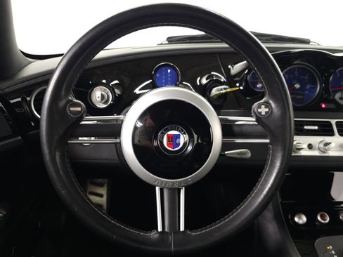 Used 2003 BMW Z8 RWD image 16