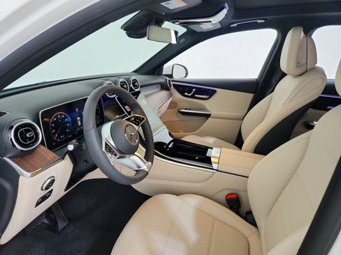 New 2026 Mercedes-Benz GLC 300 image 6