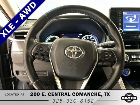 Used 2021 Toyota Venza XLE image 10