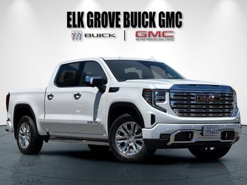 Used 2023 GMC Sierra 1500 Denali w/ Technology Package AWD/4WD image 2