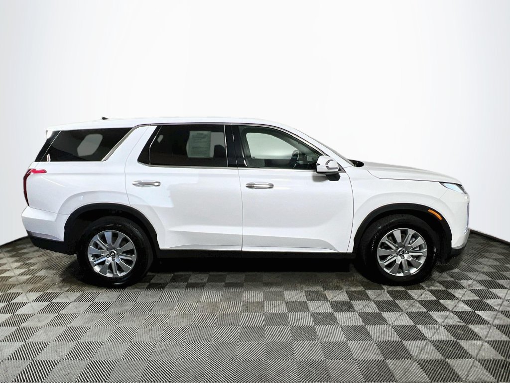 Used 2025 Hyundai Palisade SE AWD/4WD image 8