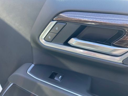 New 2026 Chevrolet Silverado 3500 LT image 19