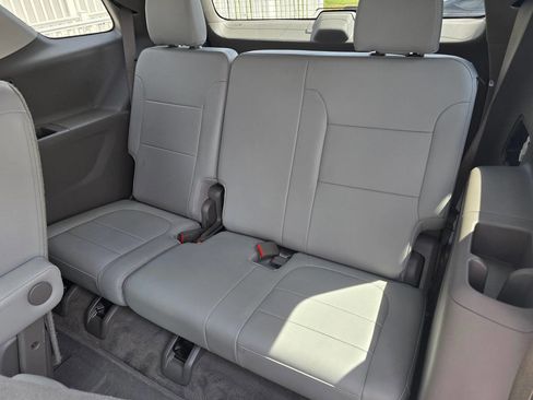 Used 2021 Chevrolet Traverse Premier image 20