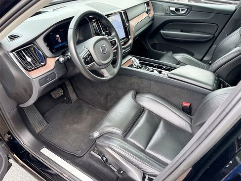 Used 2023 Volvo XC60 B5 Ultimate image 25