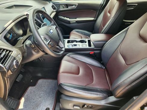 Used 2022 Ford Edge Titanium w/ Equipment Group 301A AWD/4WD image 13