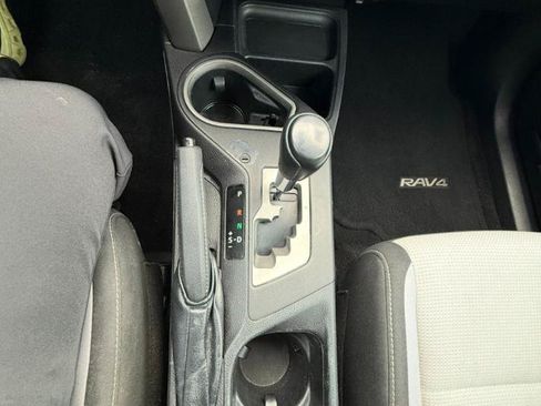 Used 2017 Toyota RAV4 XLE FWD image 23